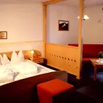 Отель Pfleger 4*